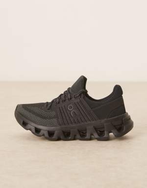 ON Cloudswift 4 AD running trainers in black