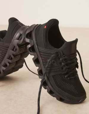 ON Cloudswift 4 AD running trainers in black