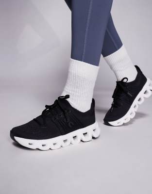 ON - Cloudswift 4 - Baskets de running - Noir et blanc