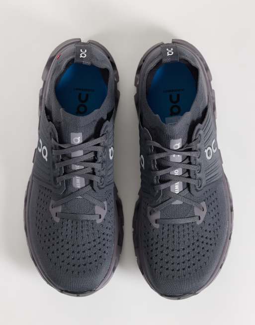 ON Cloudswift 4 hardloopsneakers in donkergrijs, 2 van 5