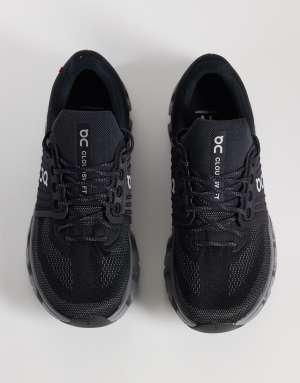 ON Cloudswift 4 running trainers in black