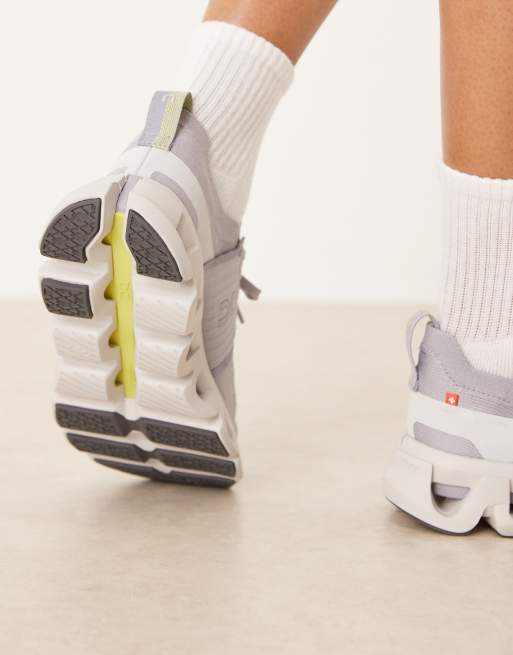 ON Cloudswift 4 running trainers in purple  , 3 of 5