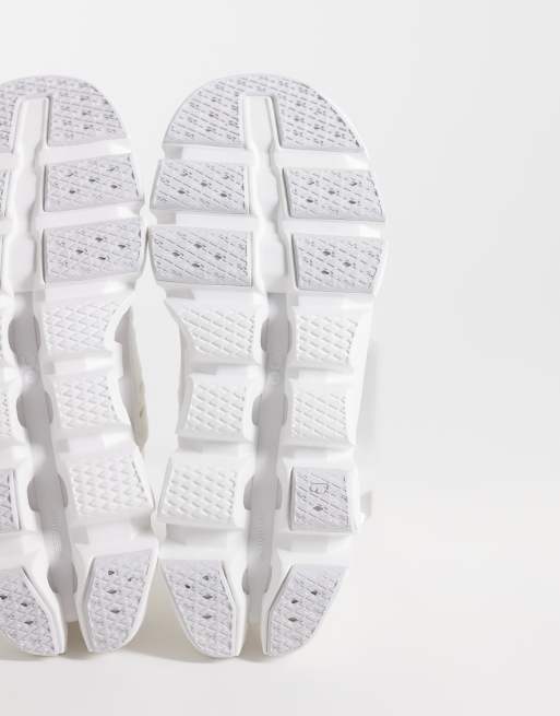 ON Cloudswift Amp løbesneakers i hvid og frostgrå, 4 af 5