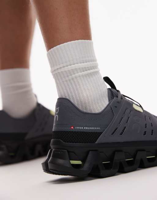 ON Cloudswift Amp running trainers in grey and black, 3 of 5