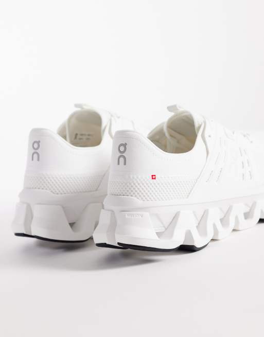 ON Cloudswift Amp running trainers in ivory, 2 of 5