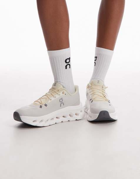 ON - Cloudtilt All Day - Gule sneakers - view 1