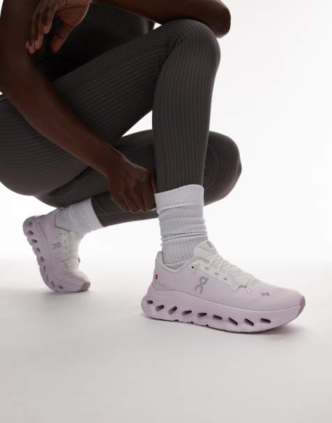 ON - Cloudtilt All Day - Lyserøde og hvide sneakers - view 1