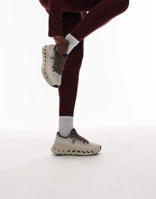 ON - Cloudtilt - All-Day-Sneaker in Braun