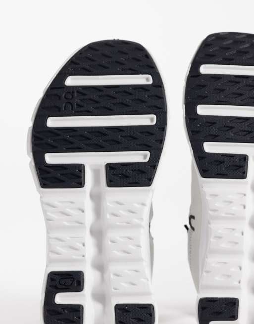 ON - Cloudtilt - All Day - Sneakers in wit en zwart, 5 van 5