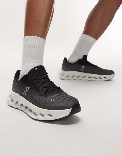ON - Cloudtilt All Day - Sneakers in zwart