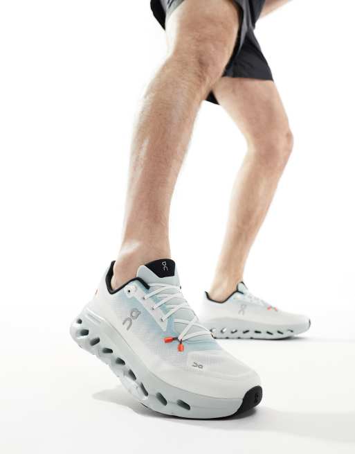 ON – Cloudtilt – Buty sportowe w kolorze kości słoniowej z niebieskimi wstawkami, 5 z 5