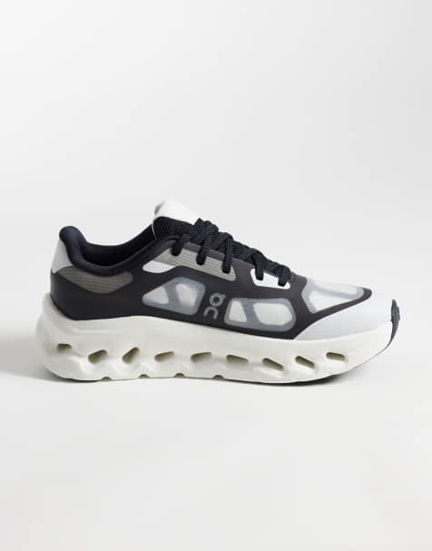 ON Cloudtilt Remix zapatillas de deporte en negro y blanco - view 1