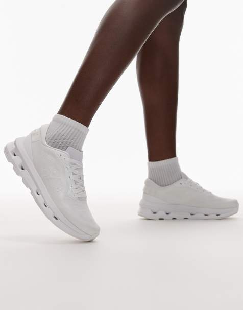 ON – Cloudzone – All-Day-Sneaker in Weiß - view 1