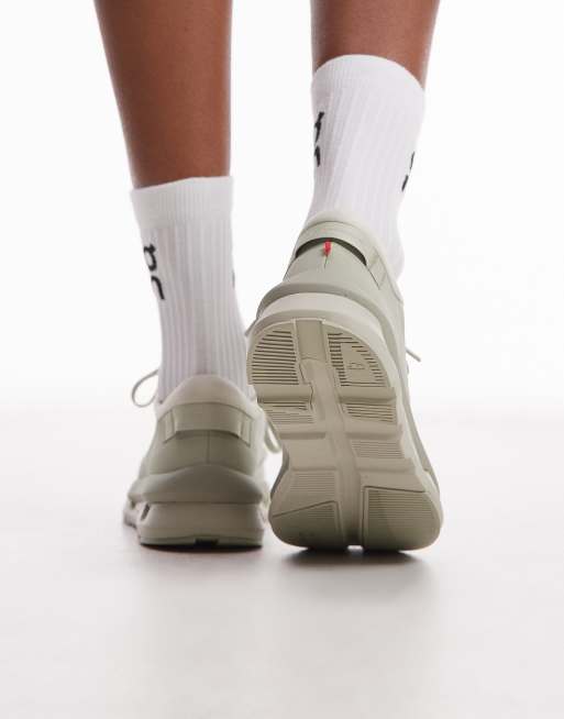 ON Cloudzone all day trainers in off white  , 3 of 5
