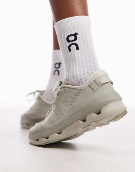 ON Cloudzone all day trainers in off white  , 4 of 5