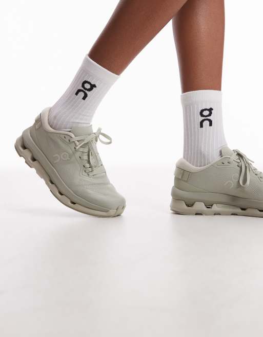 ON Cloudzone all day trainers in off white  , 5 of 5