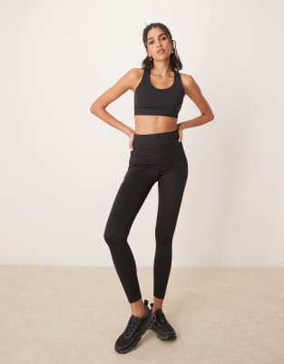 On - Core - Leggings in Schwarz