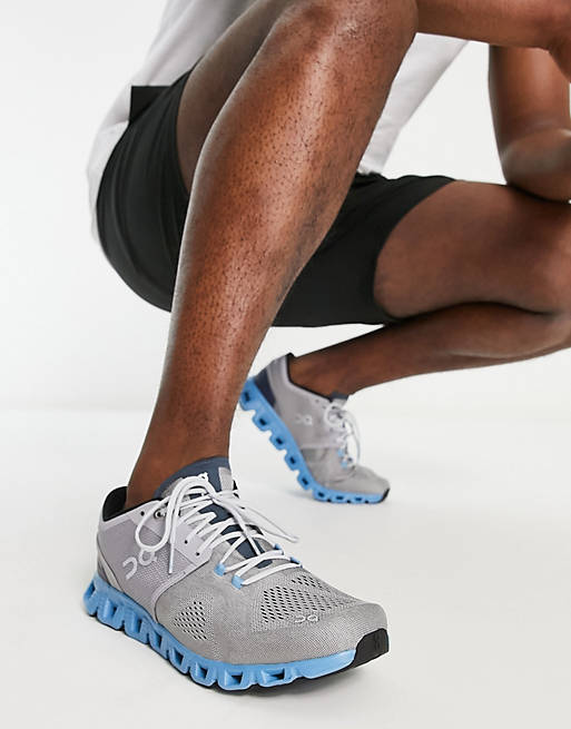 On Running - Cloud X - Sneakers in grijs en blauw