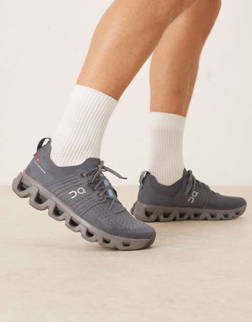 On Running - Cloudswift 4 - Baskets de courses - Noir  
