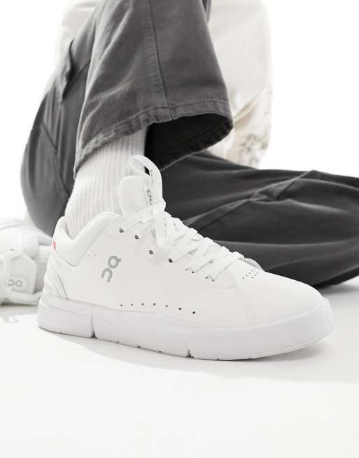 ON – The Roger Advantage – Sneaker in Triple-Weiß