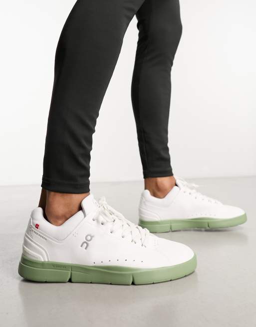 ON - The Roger Advantage - Sneakers in wit met saliegroene zool