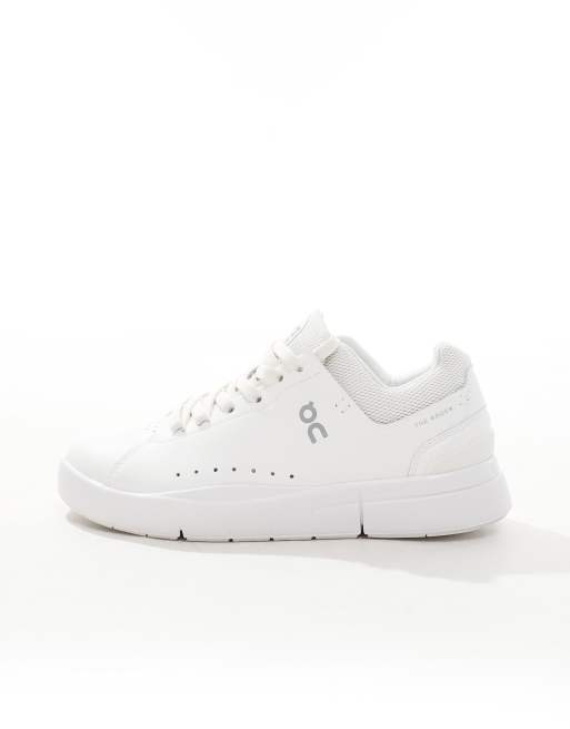 ON The Roger Advantage trainers in all white
