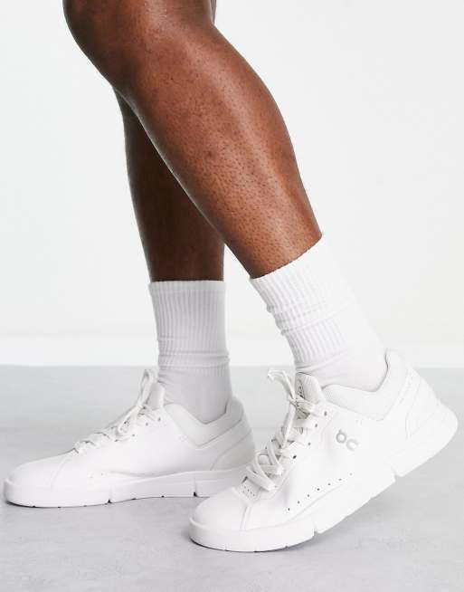 All white discount trainers
