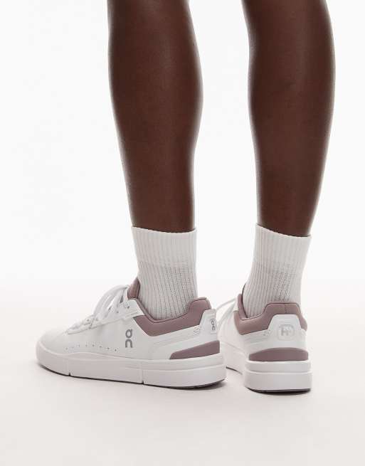 ON The Roger Advantage trainers in white and purple, 4 of 5
