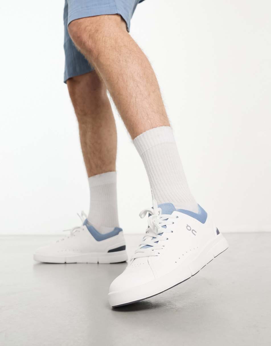 ON The Roger Advantage trainers in white