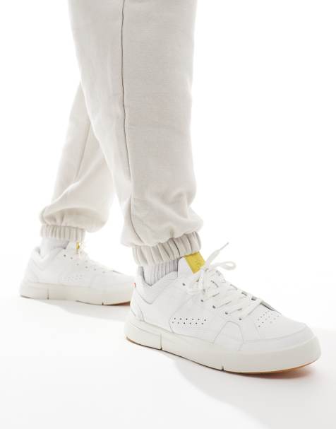 ON The Roger Clubhouse trainers in white and yellow - view 1