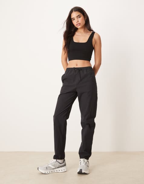 ON Track pants in black  - view 1