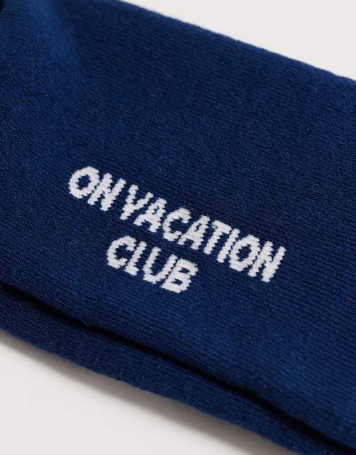 On Vacation Club Vacanza logo 2 pack socks in white/navy, 2 of 3