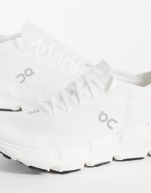 ON - zapatillas de deporte Cloudsoma Outdoor blancas, 4 de 5
