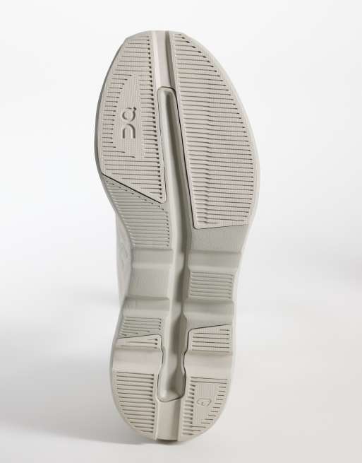 ON - zapatillas de deporte Cloudzone para todo el día en perla y beige, 5 de 5