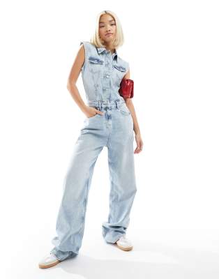 Only - Ärmelloser Jeans-Jumpsuit in Hellblau