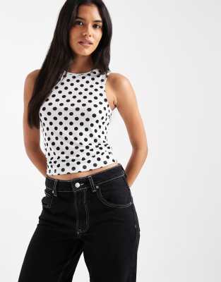 ONLY - Ärmelloses Trägertop in Weiß mit schwarzen Polka Dots