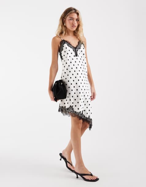 ONLY - Asymmetrische satijnen mini jurk met kanten detail in wit met stippen - view 1