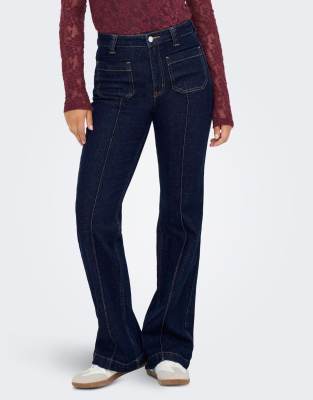 ONLY - Ausgestellte Denim-Jeans in Dunkelblau