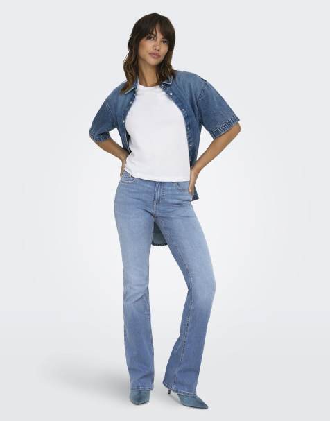 ONLY – Ausgestellte Denim-Jeans in Mittelblau - view 1
