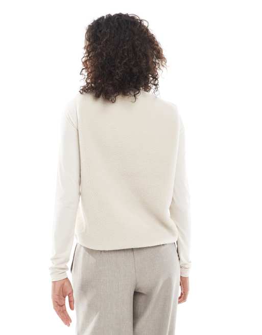 ONLY – Beige väst i teddymaterial, 2 av 4