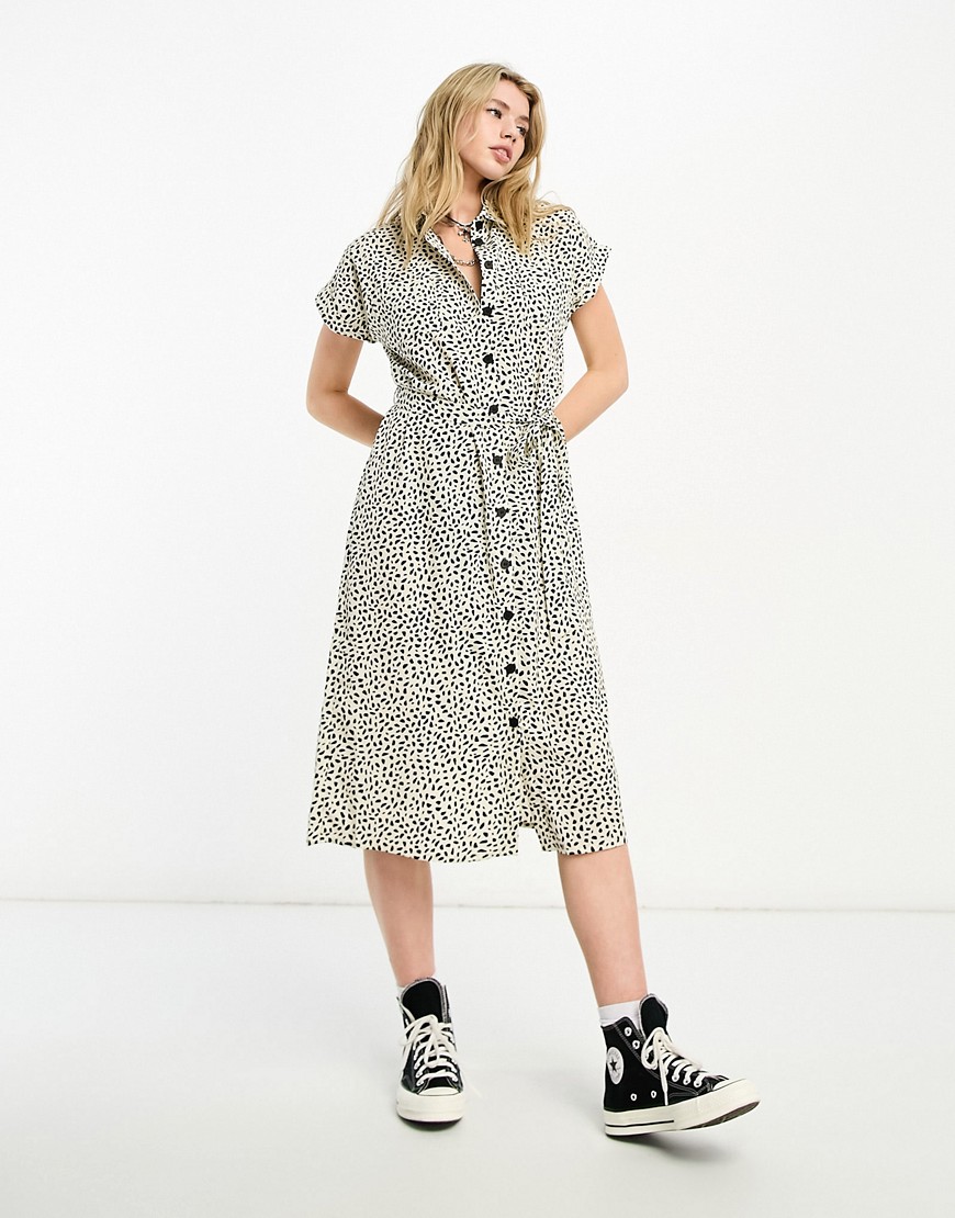 Only belted mini shirt dress in white and black spot