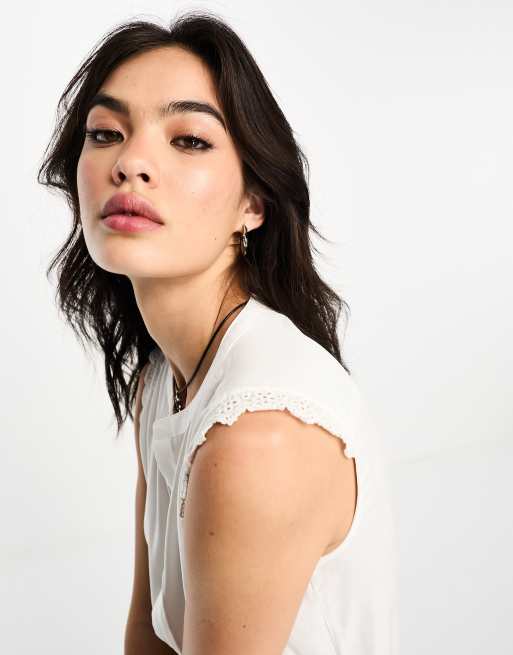 Only - Blouse sans manches bordée de dentelle à col V - Blanc , 3 de 4