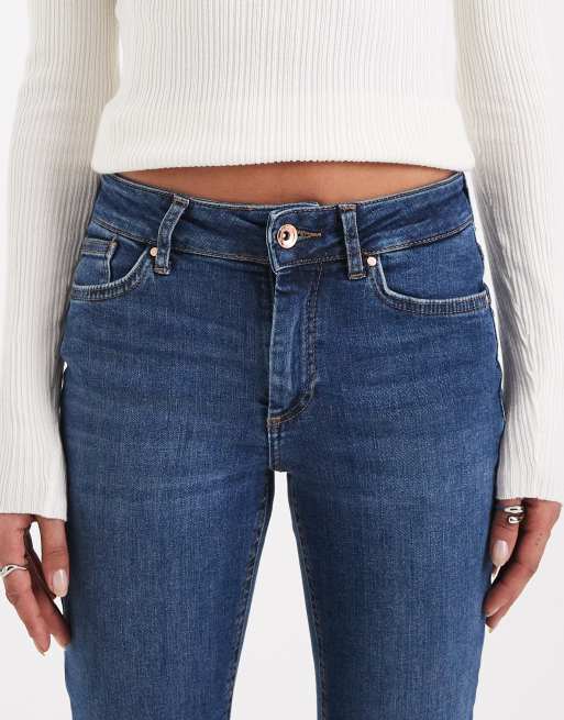ONLY Blush low rise flare jeans in mid blue wash, 4 of 5