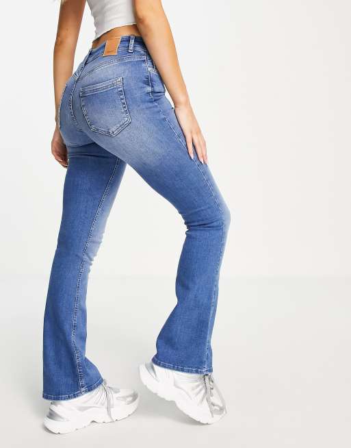 Only Blush mid waist flared jeans in medium blue