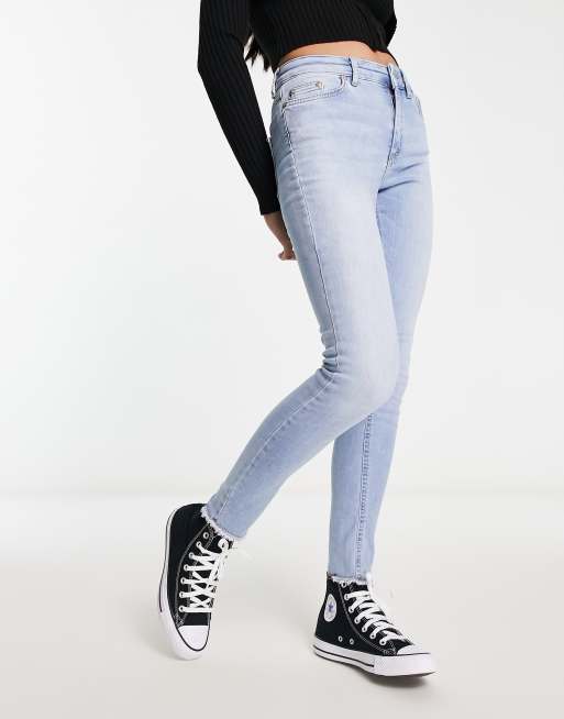 Only Blush skinny jeans with frayed hem in light blue