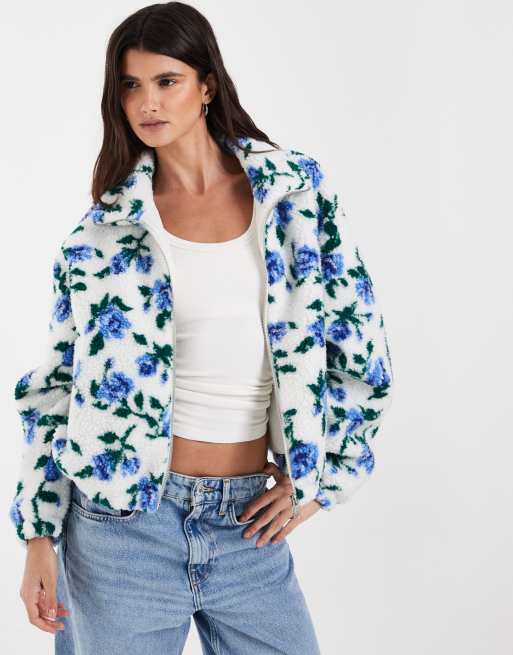 ONLY borg fleece jacket in blue floral print, 3 of 4