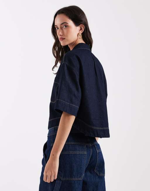 ONLY boxy cropped denim shirt in rinsed dark blue, 4 of 4