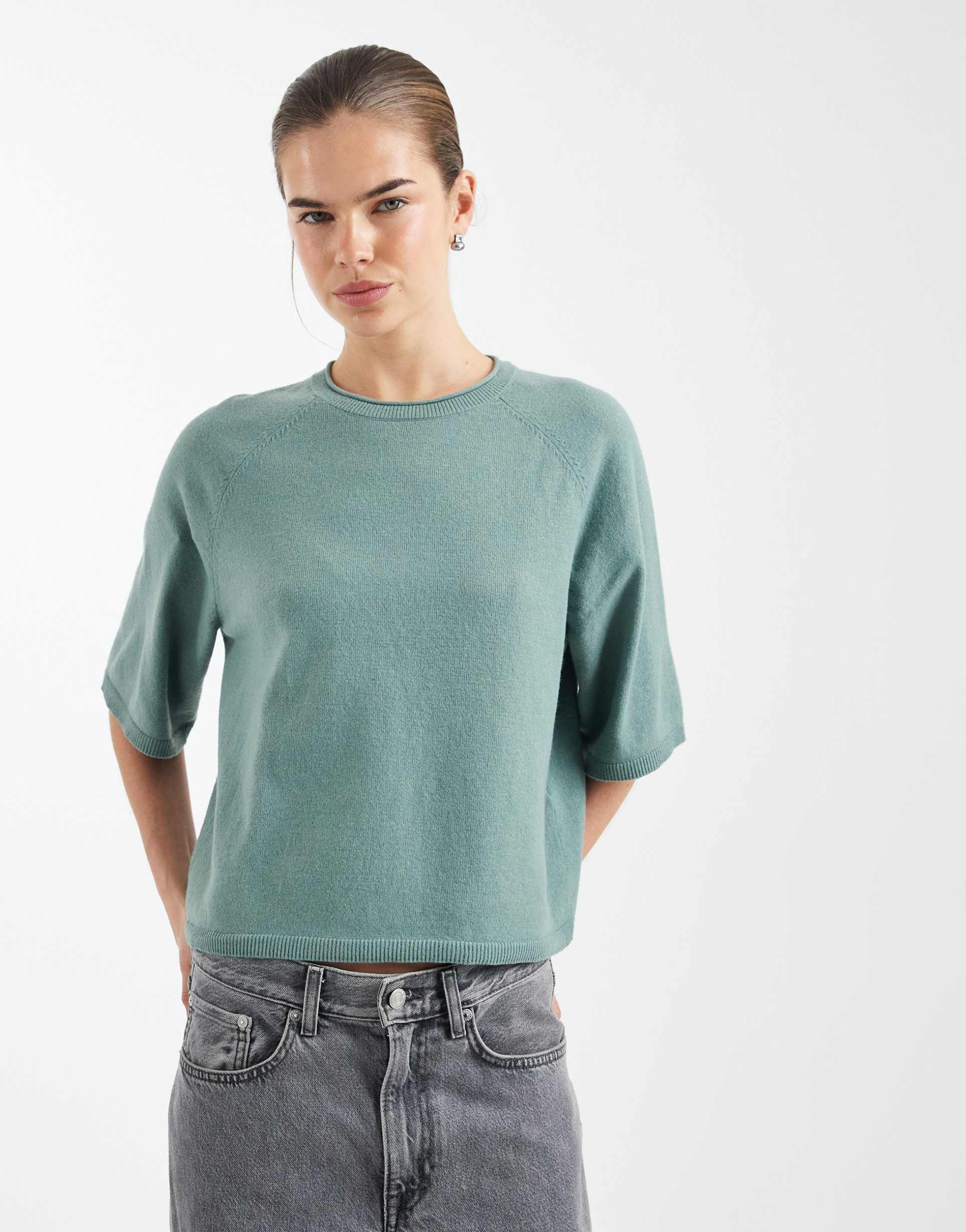 only boxy knit short sleeve top in light green