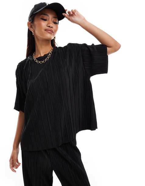 ONLY boxy plisse t-shirt co-ord in black - view 1
