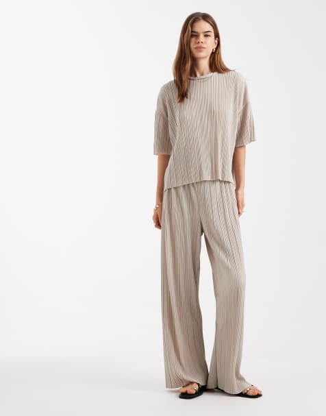 ONLY boxy plisse t-shirt co-ord in cream - view 1